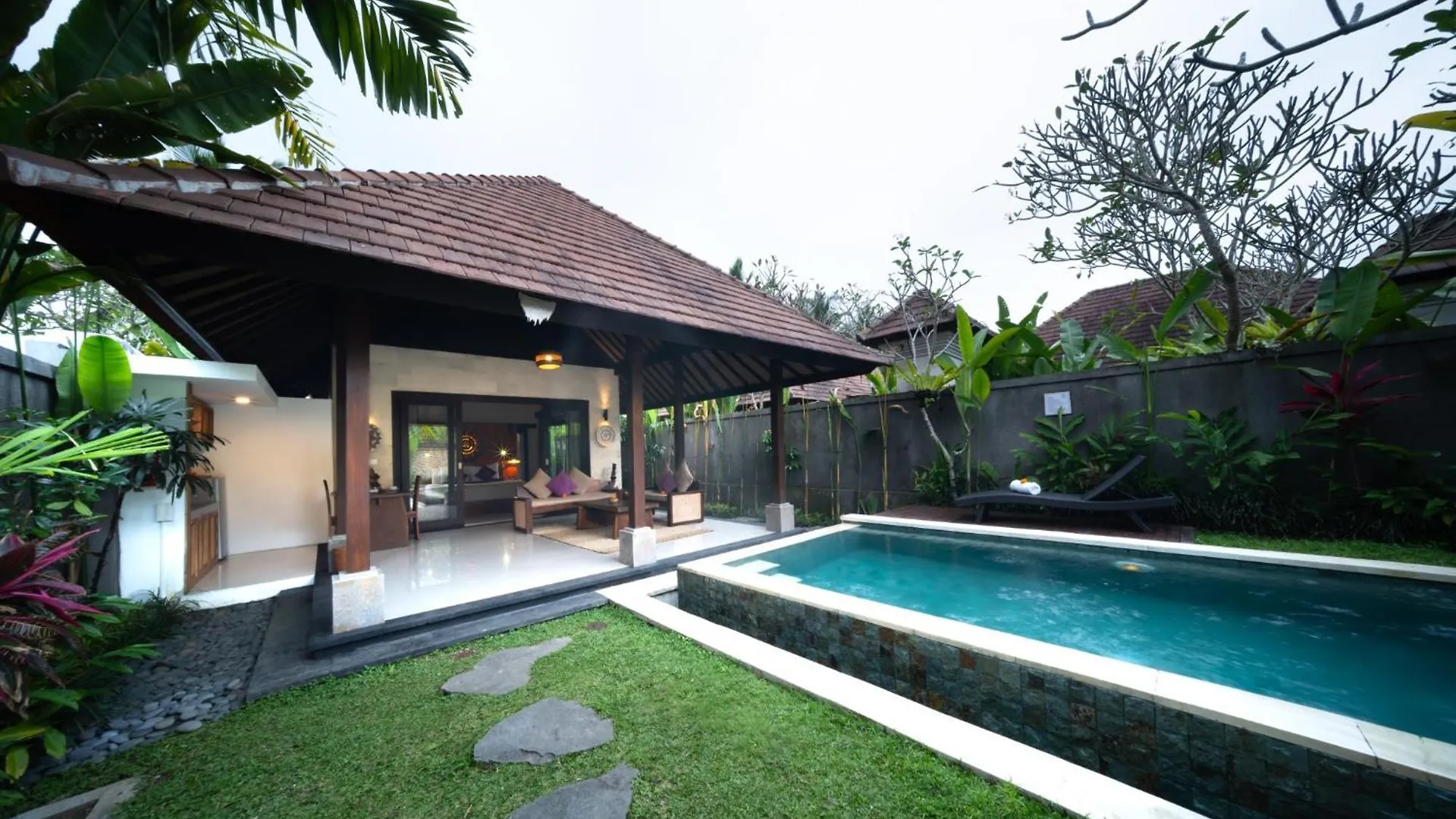 Dedary Resort & Spa Ubud By Ini Vie Hospitality 4*,
